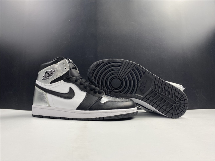 AIR JORDAN 1 HIGH OG WMNS “SILVER TOE” CD0461-001