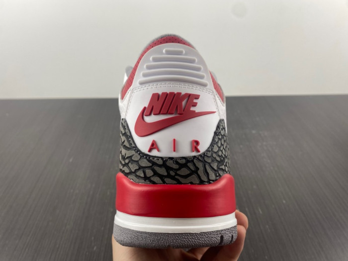 Air Jordan 3 Retro “Fire Red” DN3707-160