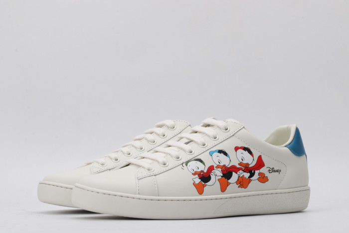 G*u*i low-top sneaker