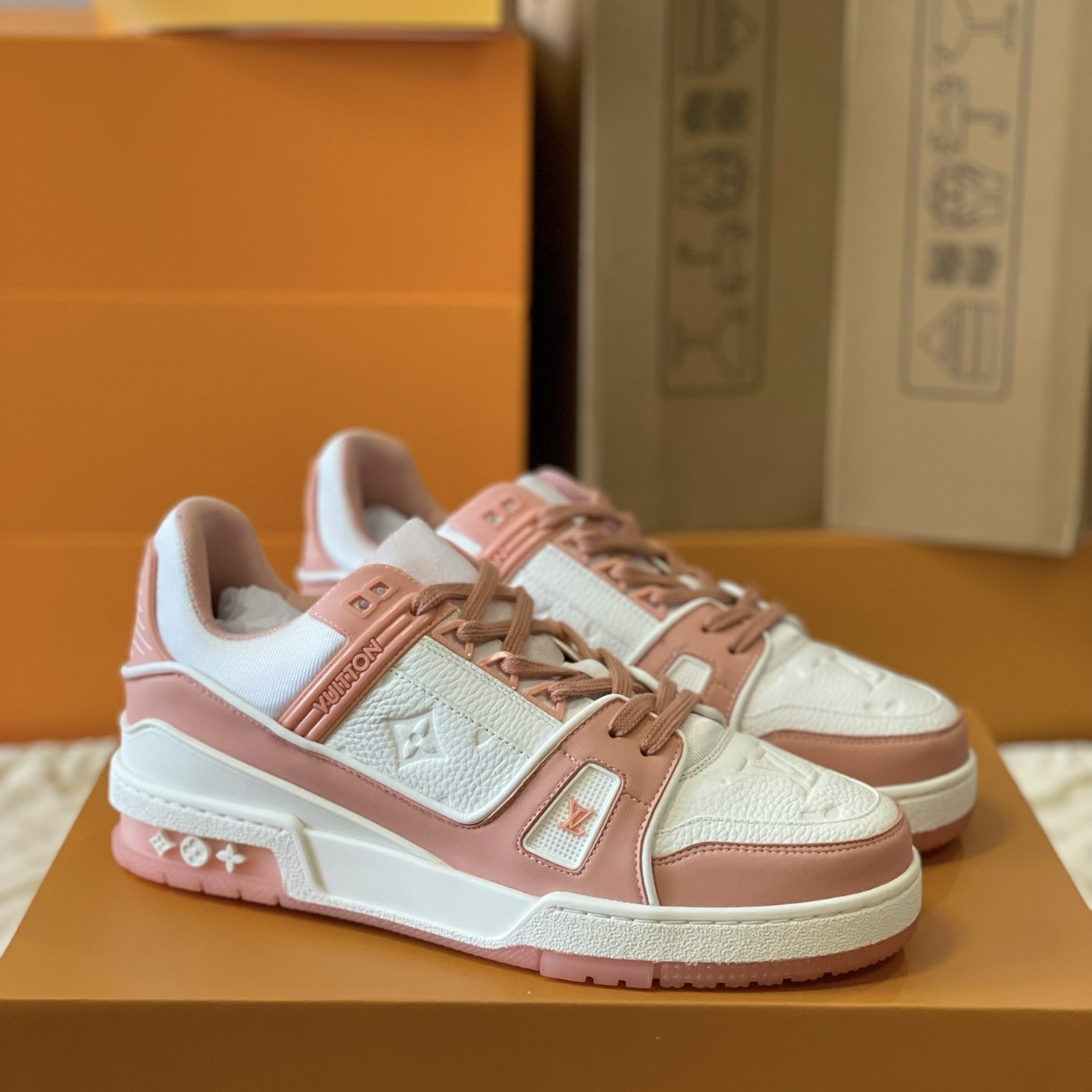 Loui Vuitto TRAINER SNEAKER