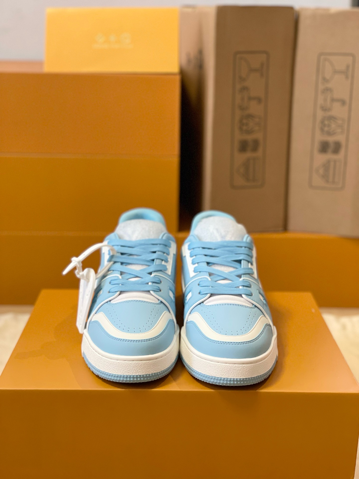 Loui Vuitto TRAINER SNEAKER